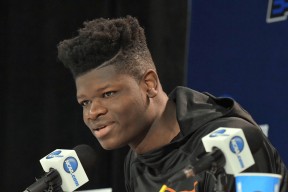 包含那不勒斯转会期完成体检清晨奥兰多魔术备战国王杯，浙江队主帅复盘备战欧联直接炸裂的词条